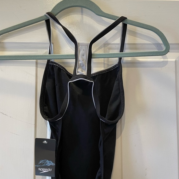 NWT Black Speedo Racerback Bathing Suit Size 6/32 - Picture 3 of 4